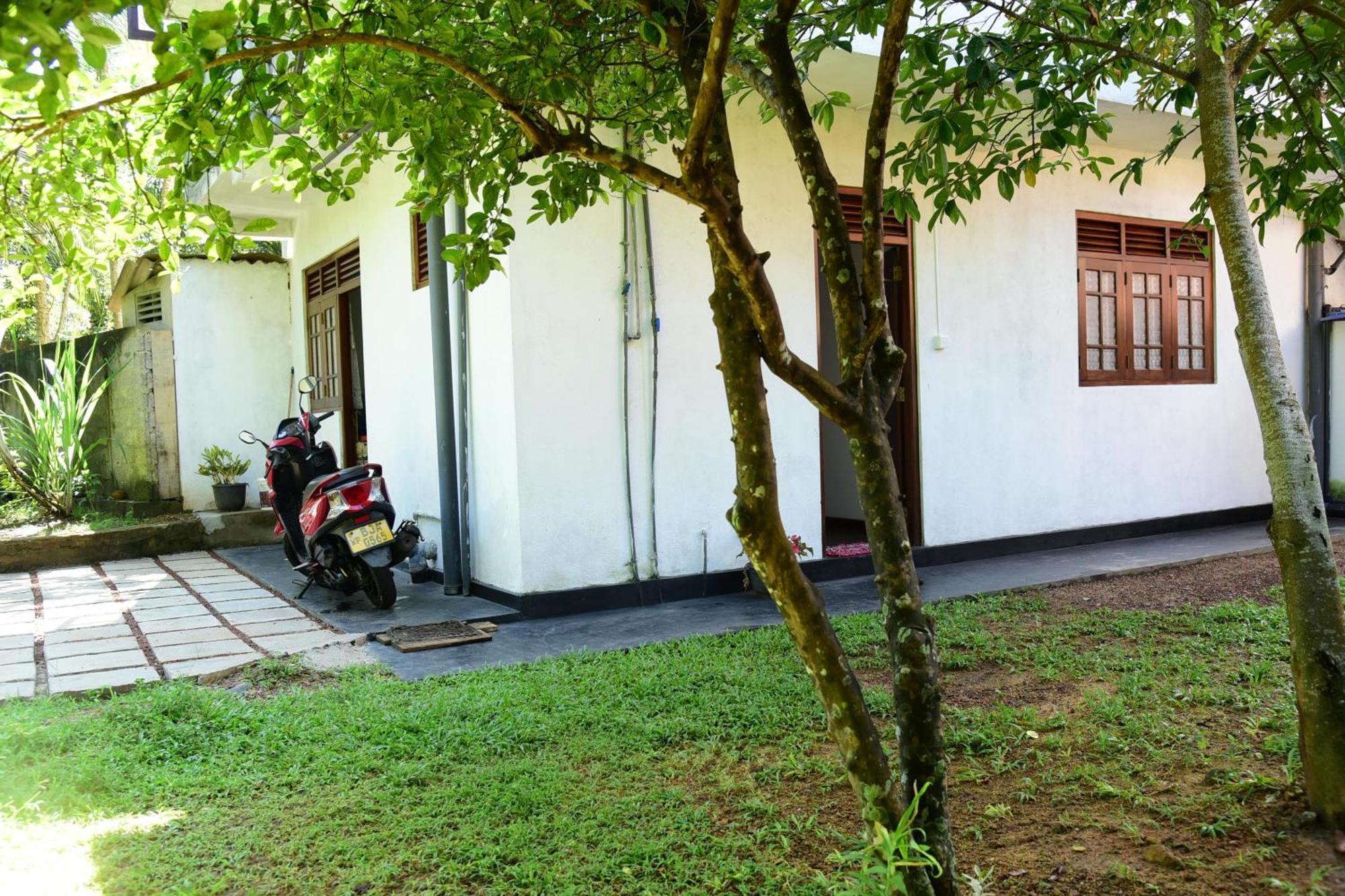 Sun Ground Villa Hikkaduwa Exterior foto